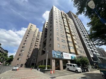 四知新城三房九樓