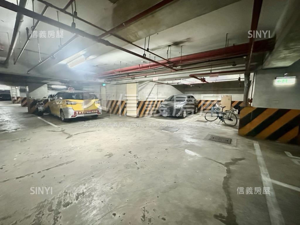 海牙坡平車位稀有釋出房屋室內格局與周邊環境