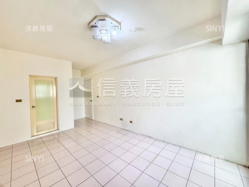 近麥當勞溫馨三房房屋室內格局與周邊環境