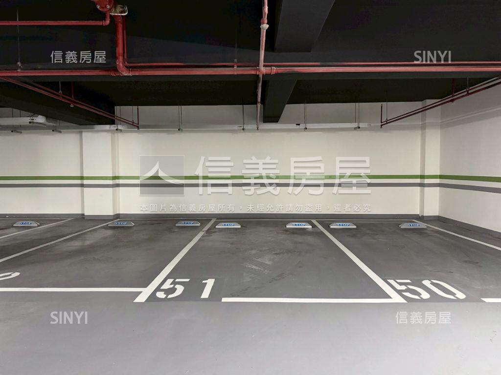 大和富居次頂樓附車位房屋室內格局與周邊環境