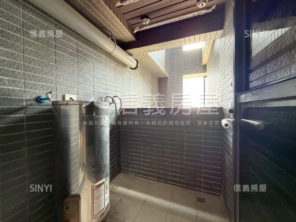 大和富居次頂樓附車位房屋室內格局與周邊環境