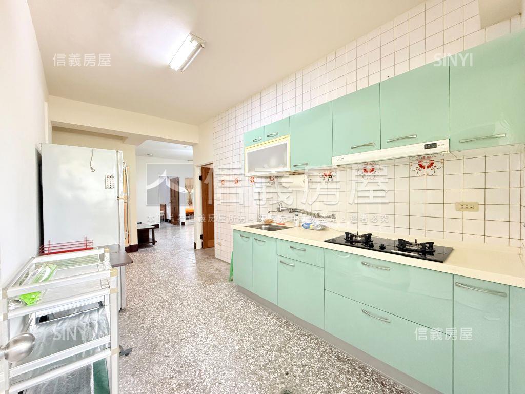 近文心森林公園大三房房屋室內格局與周邊環境