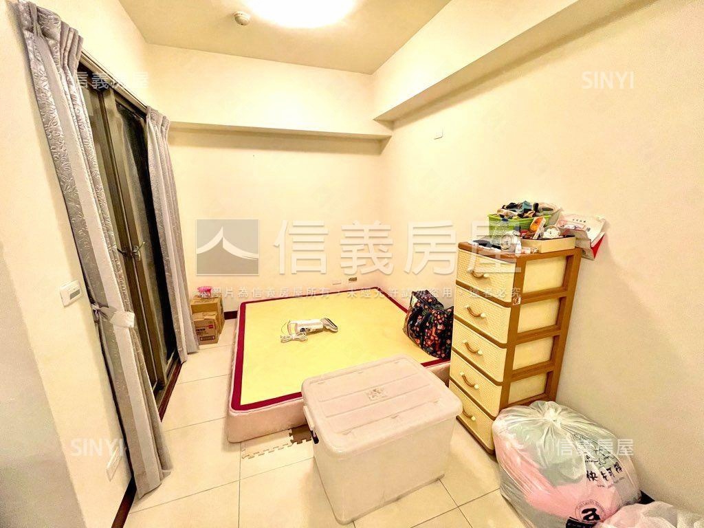 工學商圈三房車位讚房屋室內格局與周邊環境