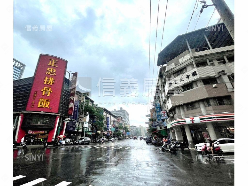 工學商圈三房車位讚房屋室內格局與周邊環境