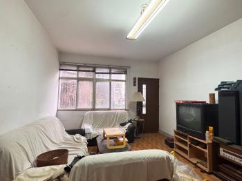 近運動中心方正二樓