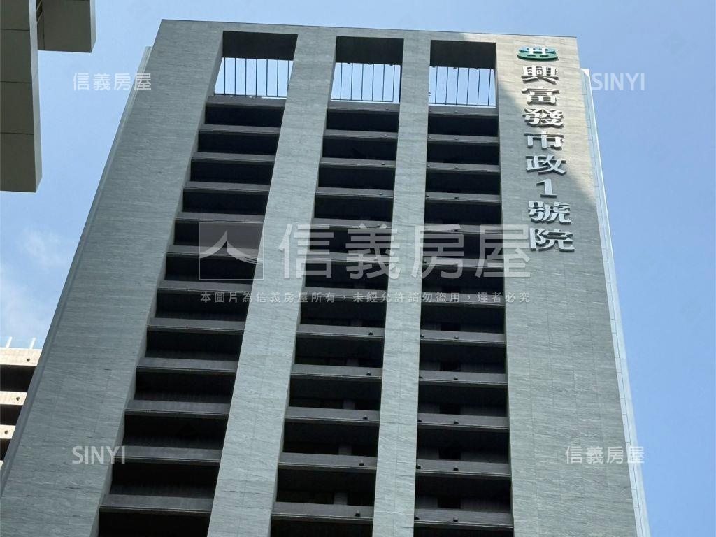 七期市政１號院兩房平車房屋室內格局與周邊環境