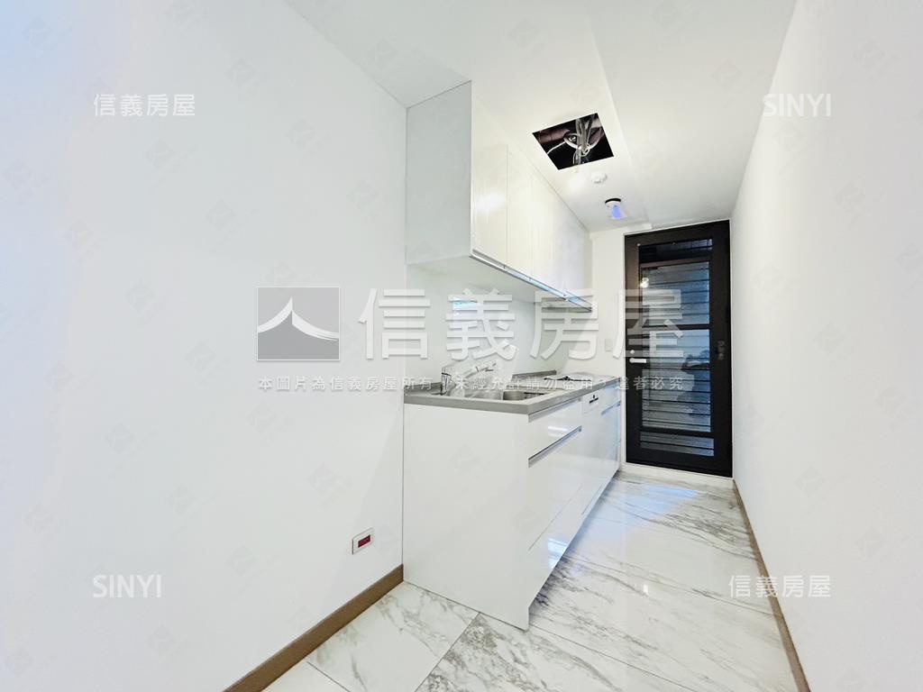 敦北南京小巨蛋捷運二房房屋室內格局與周邊環境