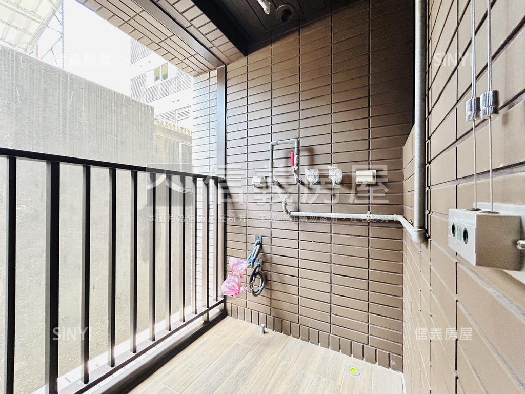 敦北南京小巨蛋捷運二房房屋室內格局與周邊環境