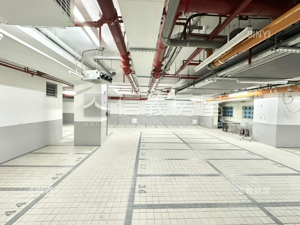 敦北南京小巨蛋捷運二房房屋室內格局與周邊環境