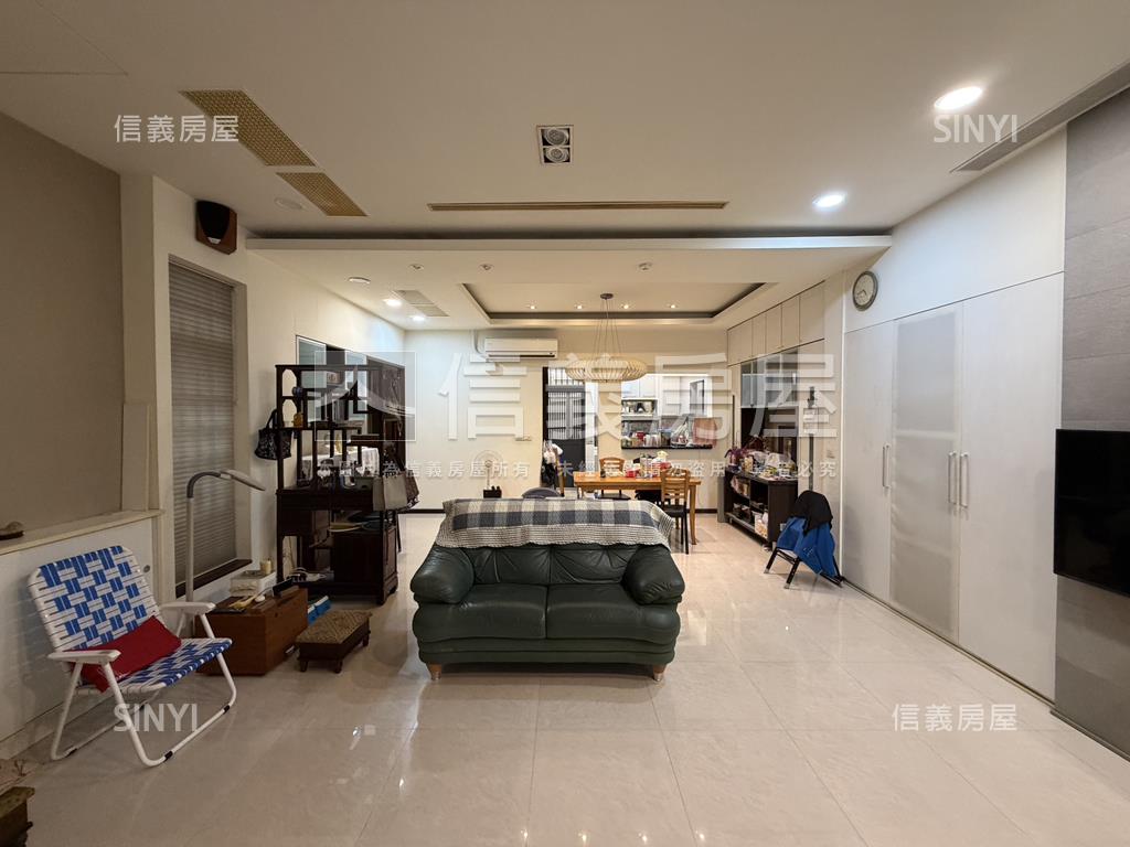 近秀傳雅緻美墅房屋室內格局與周邊環境
