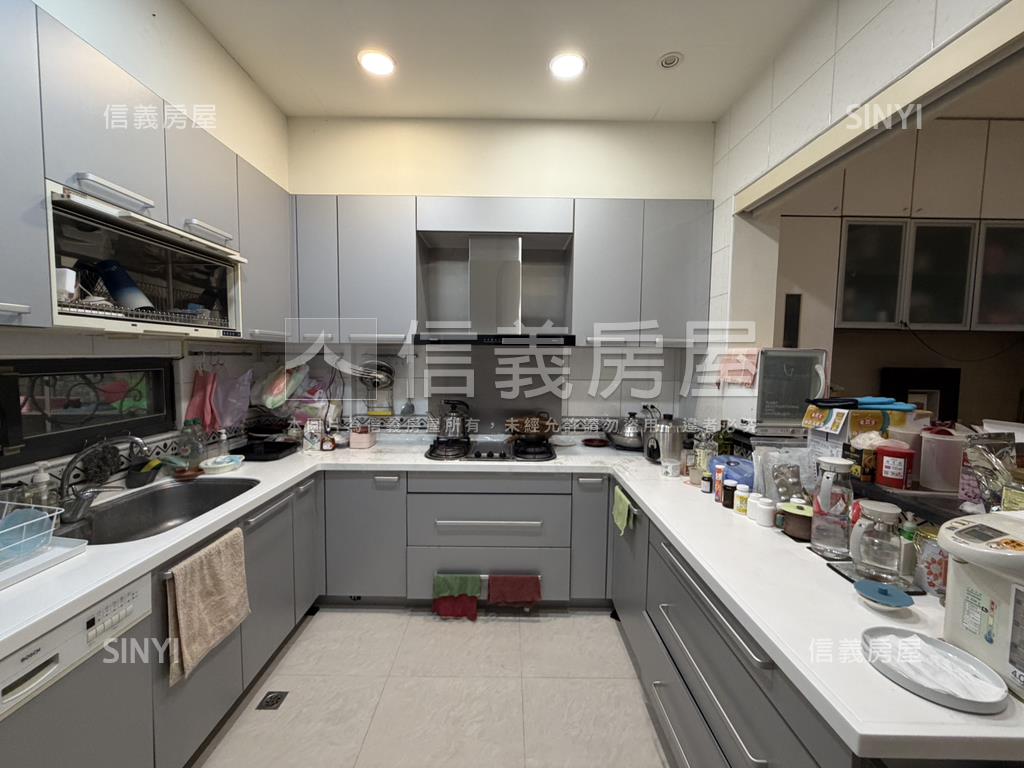 近秀傳雅緻美墅房屋室內格局與周邊環境