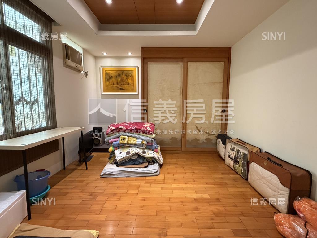 近秀傳雅緻美墅房屋室內格局與周邊環境