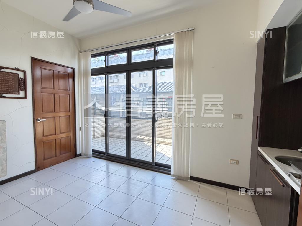 近秀傳雅緻美墅房屋室內格局與周邊環境