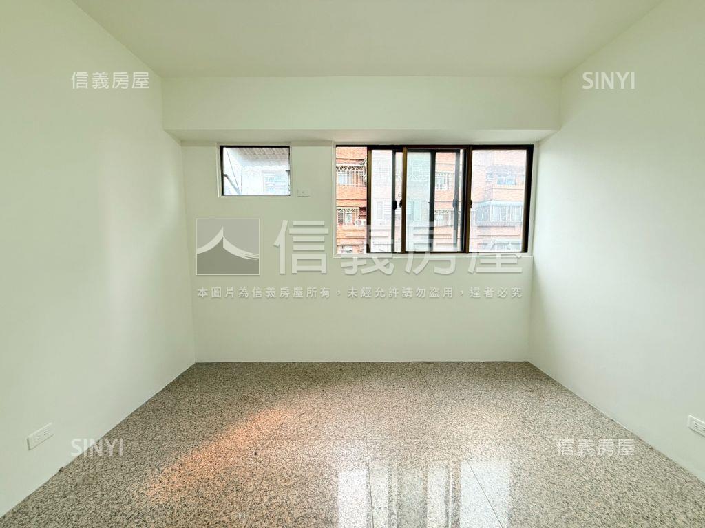 三峽精華地段＊成家三房房屋室內格局與周邊環境