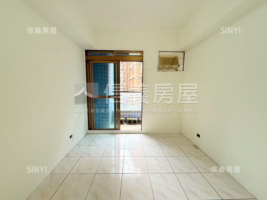 三峽精華地段＊成家三房房屋室內格局與周邊環境