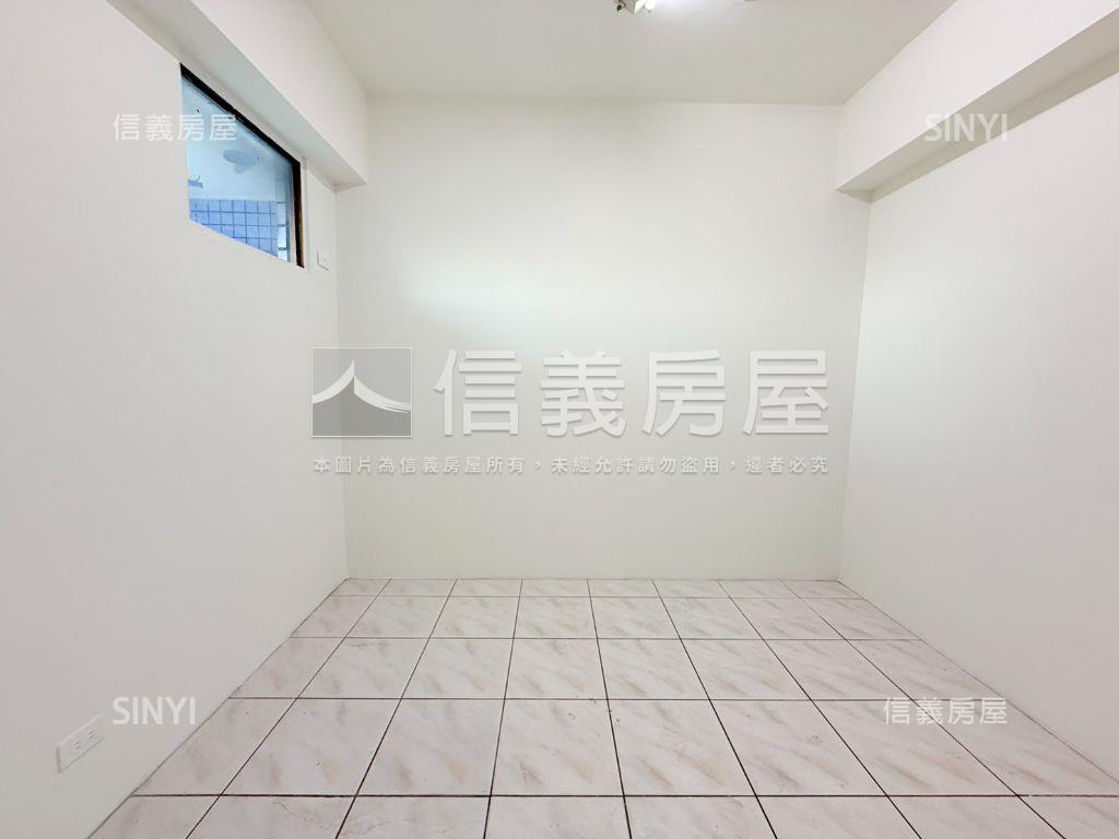 三峽精華地段＊成家三房房屋室內格局與周邊環境