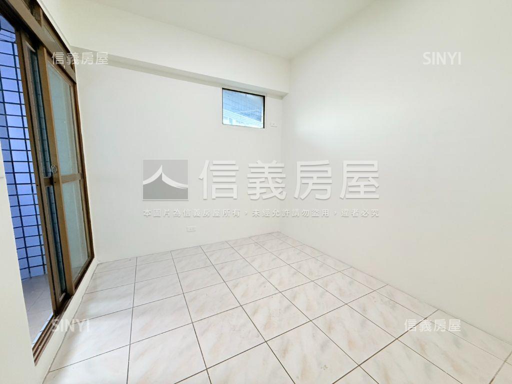 三峽精華地段＊成家三房房屋室內格局與周邊環境