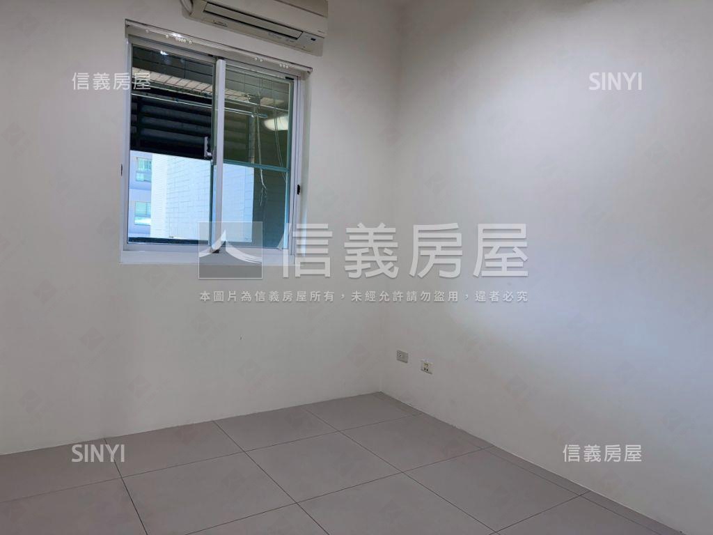 普羅旺斯三房車位起家厝房屋室內格局與周邊環境