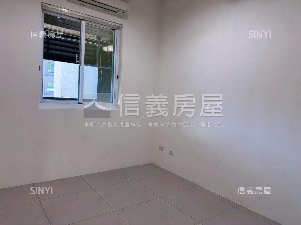 普羅旺斯三房車位起家厝房屋室內格局與周邊環境
