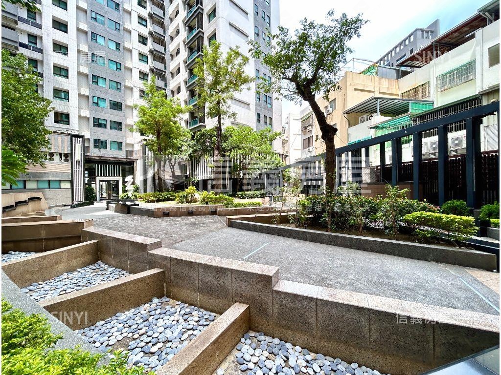 ＷＩＮ建築近輕軌美屋房屋室內格局與周邊環境