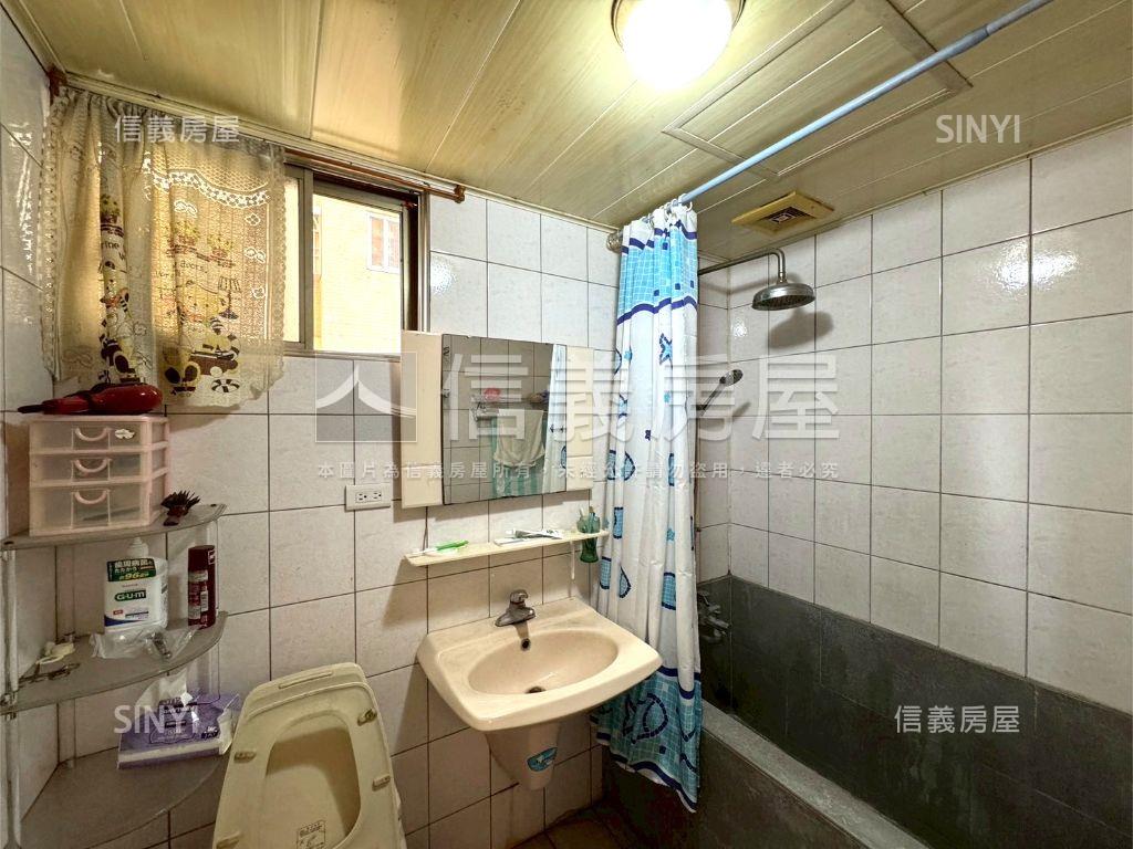 綠園邸四房衛浴開窗雙車位房屋室內格局與周邊環境