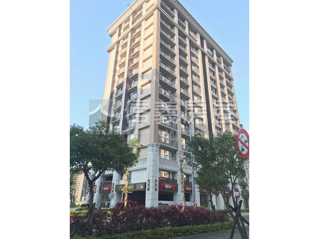 伯爵挑高兩房車位房屋室內格局與周邊環境