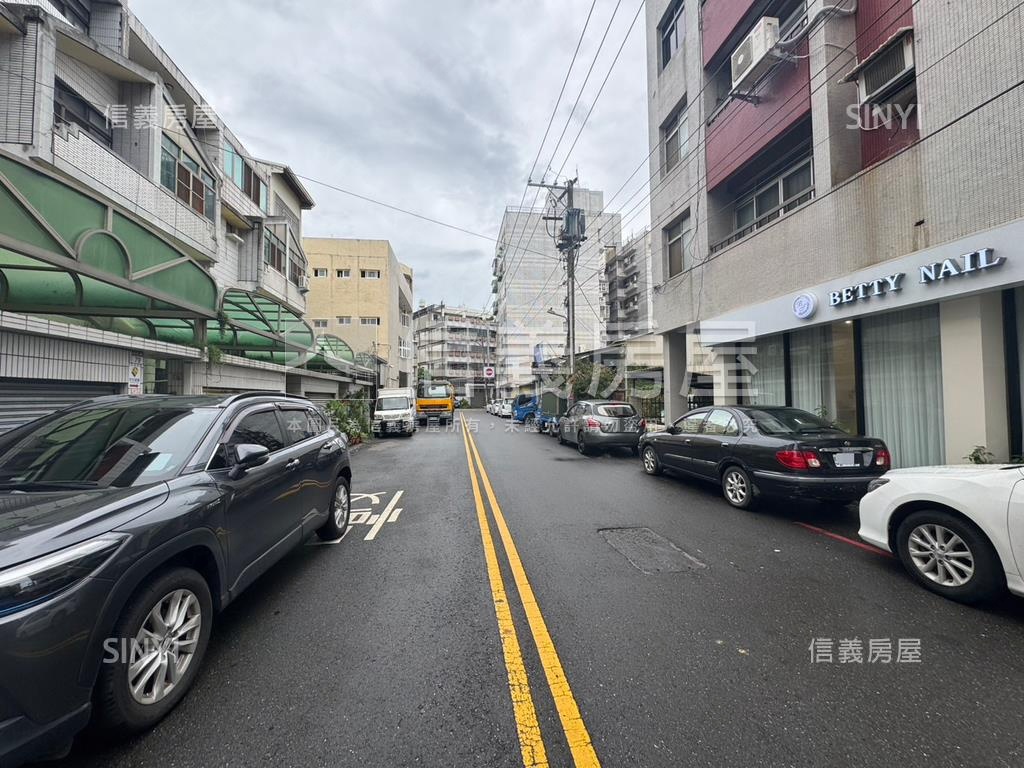 近員林火車站臨路透天房屋室內格局與周邊環境