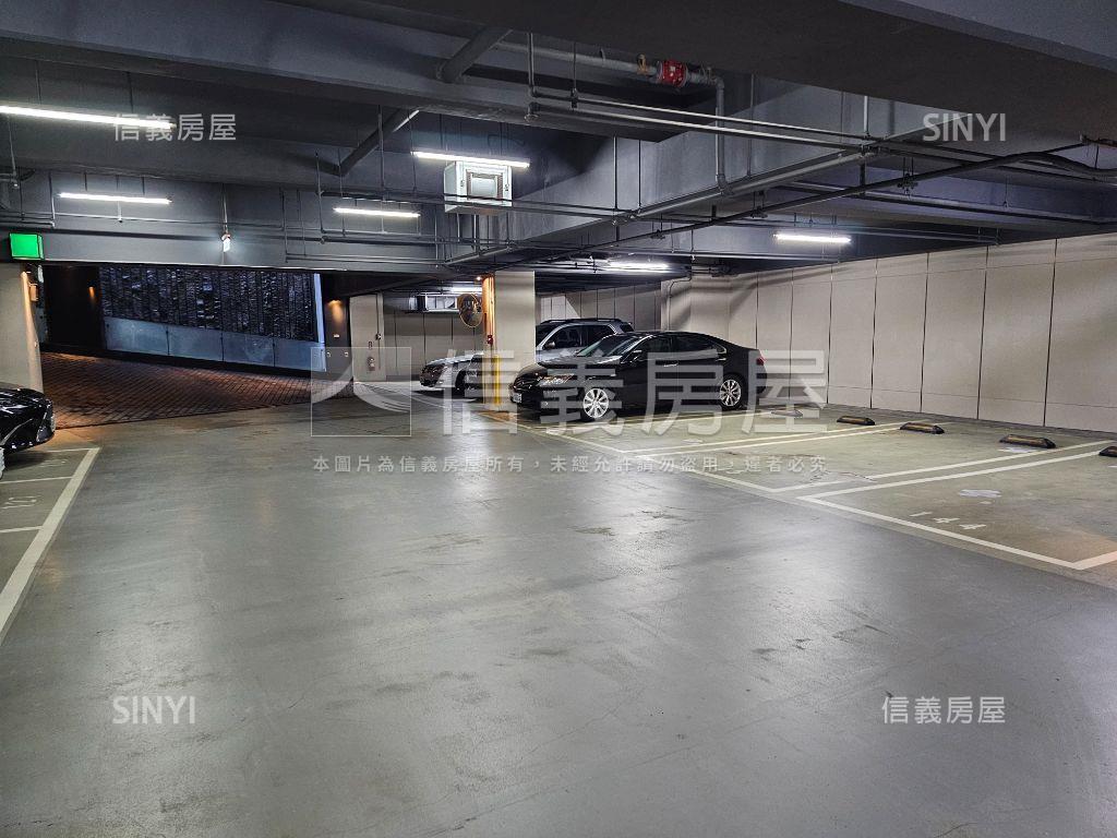 ㊣東騰千里Ｂ２坡平車位房屋室內格局與周邊環境