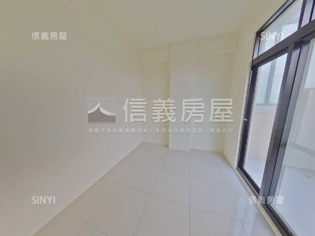 近忠孝國小大面寬美墅房屋室內格局與周邊環境