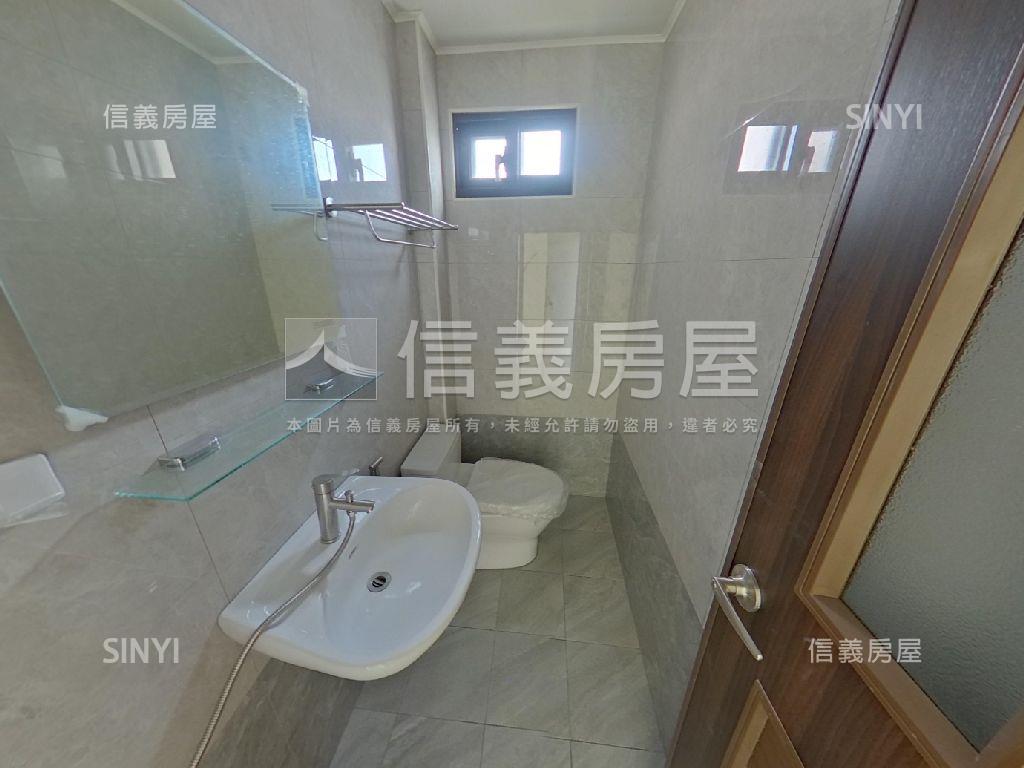 近忠孝國小大面寬美墅房屋室內格局與周邊環境