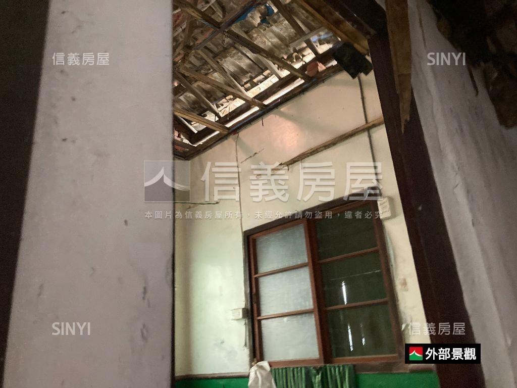 府城鹽埕百坪土地老厝房屋室內格局與周邊環境