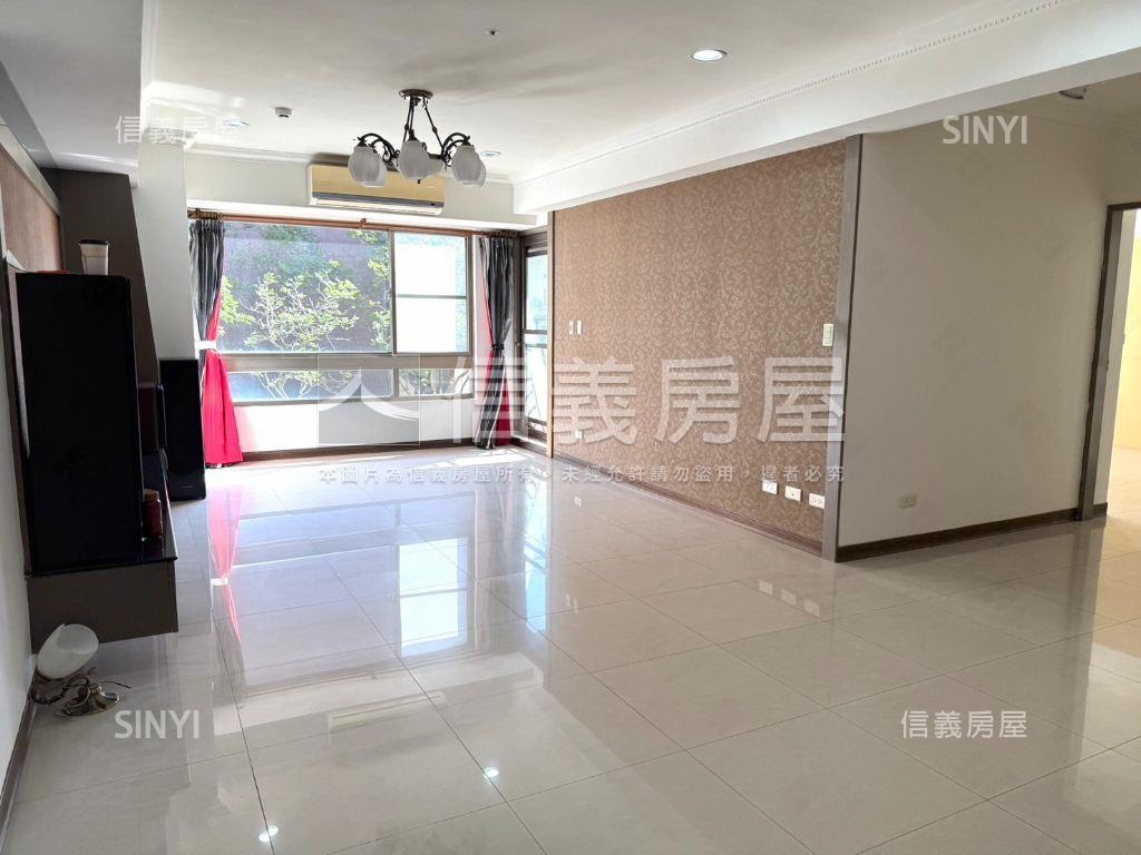 三井商圈電梯大樓房屋室內格局與周邊環境