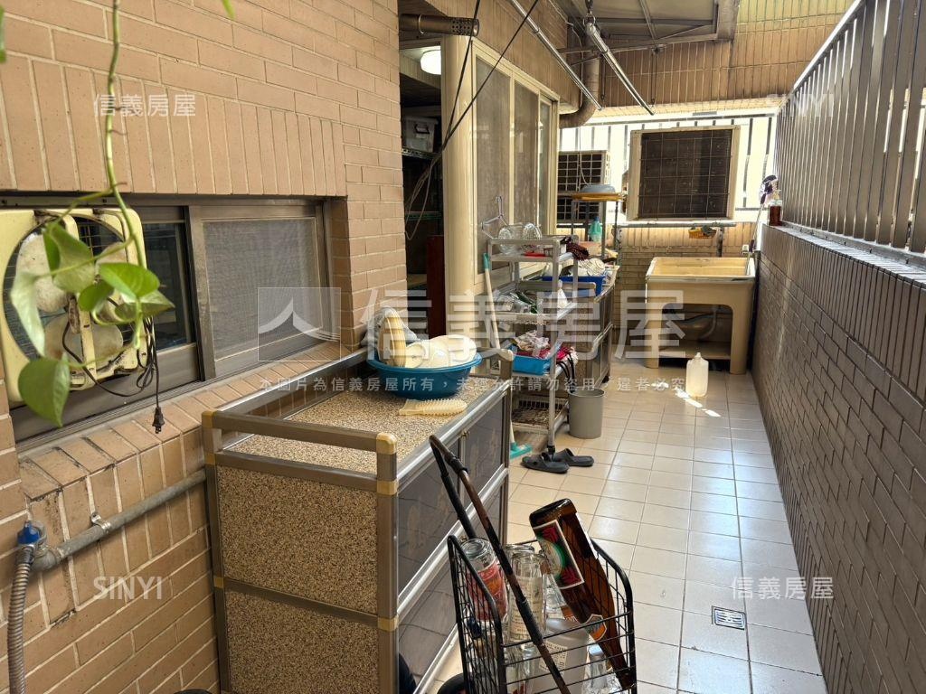 三井商圈電梯大樓房屋室內格局與周邊環境