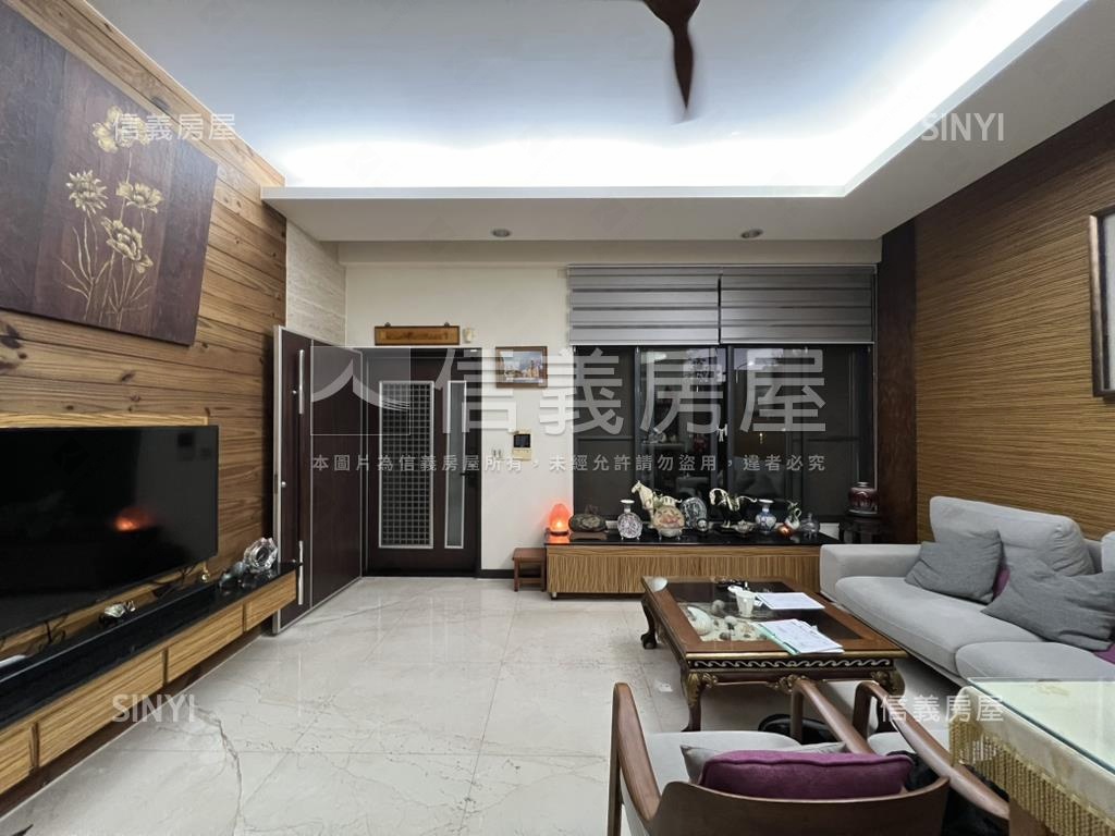 軍榮三街優質朝南透天房屋室內格局與周邊環境