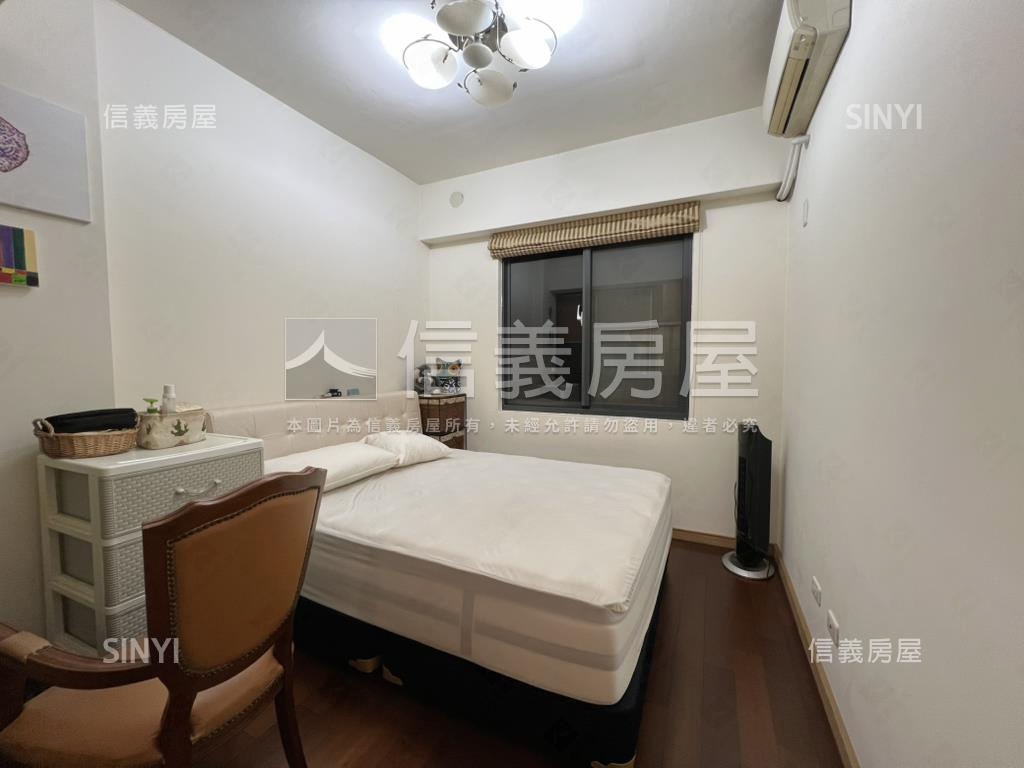 軍榮三街優質朝南透天房屋室內格局與周邊環境