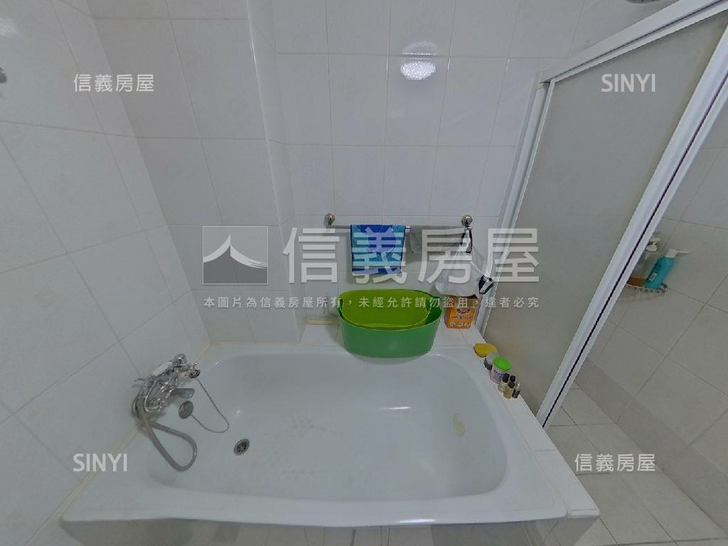 軍榮三街美透天房屋室內格局與周邊環境