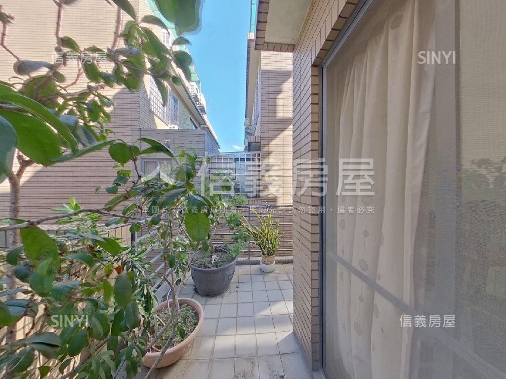 軍榮三街美透天房屋室內格局與周邊環境