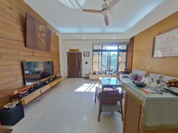 降價。軍榮三優質透天