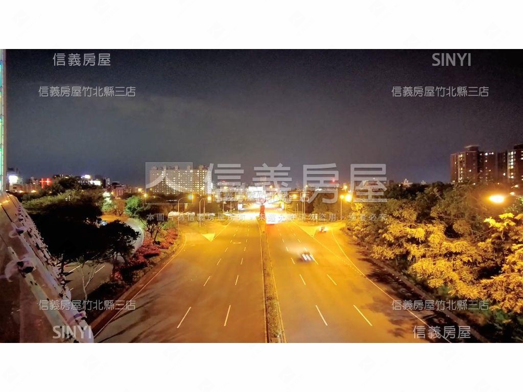 近縣府金融商圈電梯套房房屋室內格局與周邊環境