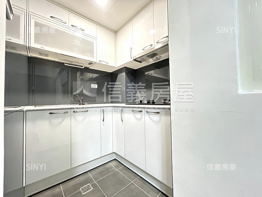 首購低總價●近藝文美兩房房屋室內格局與周邊環境