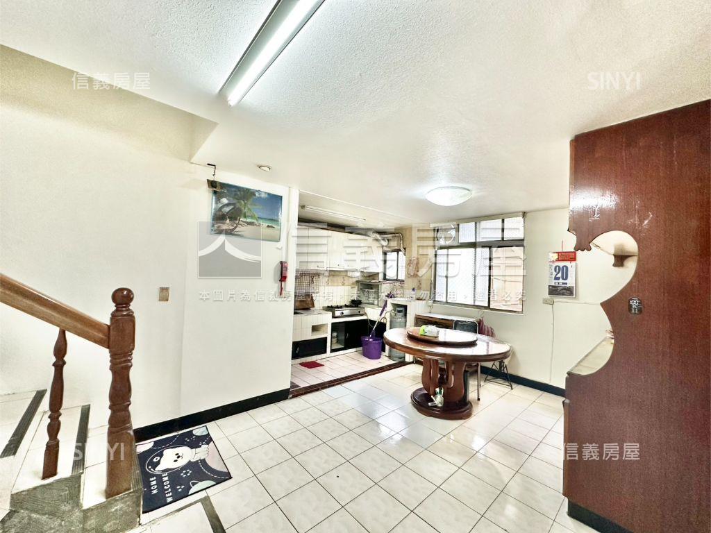 近捷運公園景觀宅房屋室內格局與周邊環境