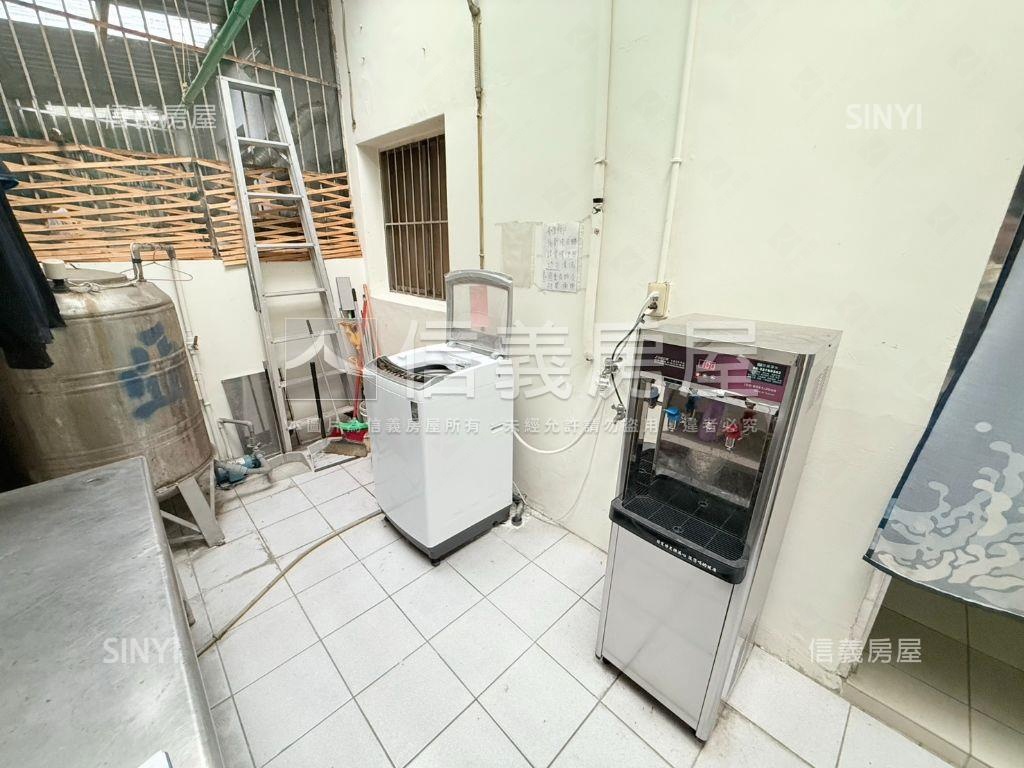太平龍大地整棟收租８套房屋室內格局與周邊環境