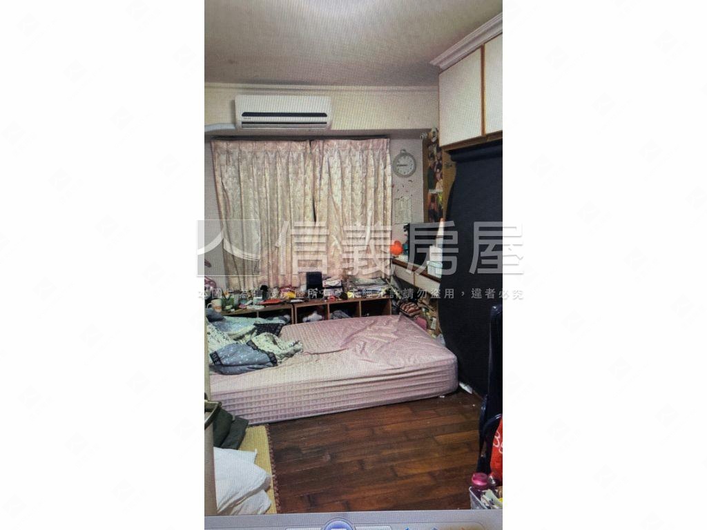 面公園龍騰四房平面車位房屋室內格局與周邊環境