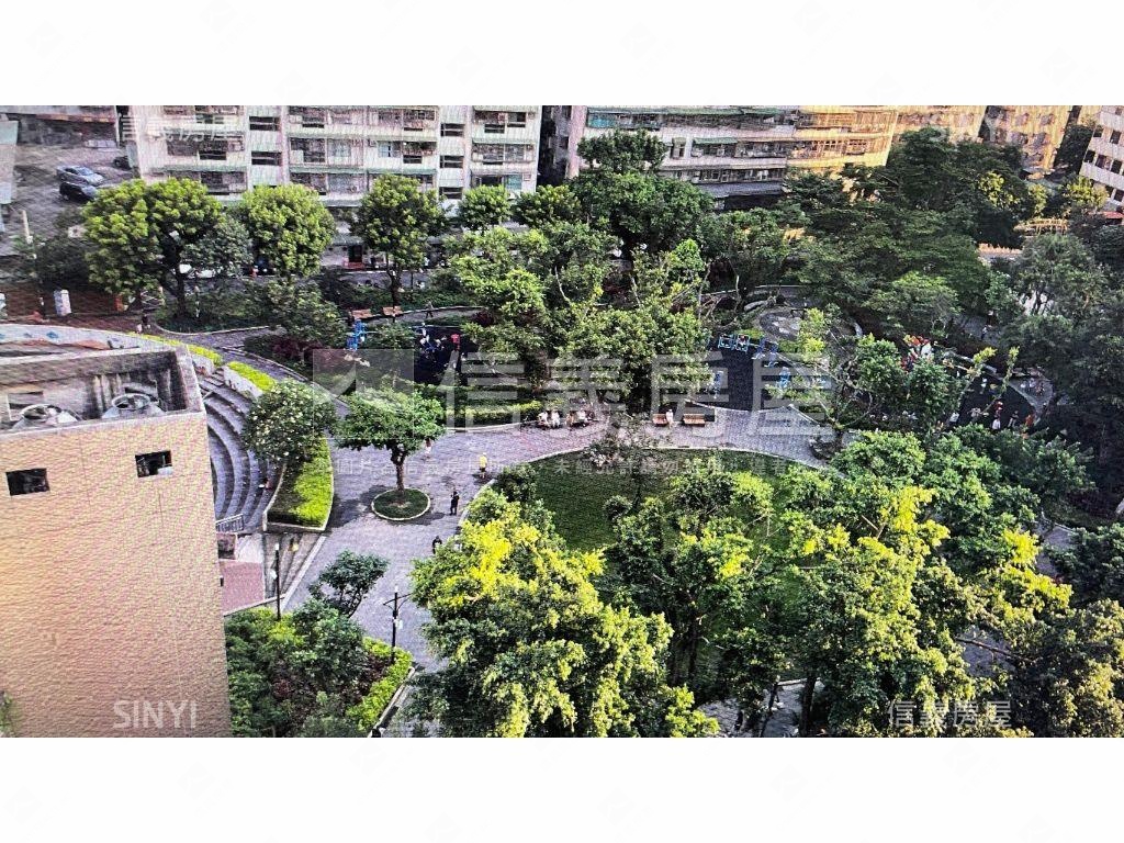 面公園龍騰四房平面車位房屋室內格局與周邊環境