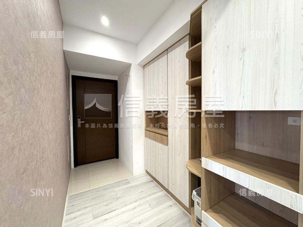 ⭐全新裝潢面愛河兩房平車房屋室內格局與周邊環境