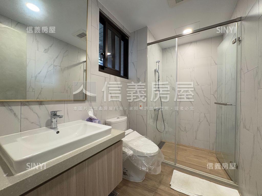 ⭐全新裝潢面愛河兩房平車房屋室內格局與周邊環境