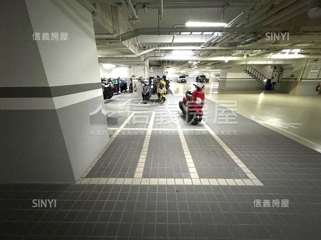 ⭐全新裝潢面愛河兩房平車房屋室內格局與周邊環境