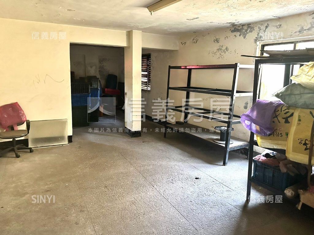 三俊街有貨梯廠房房屋室內格局與周邊環境
