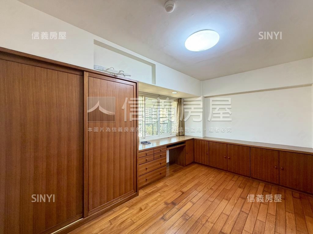 公園首排高樓採光美三房房屋室內格局與周邊環境