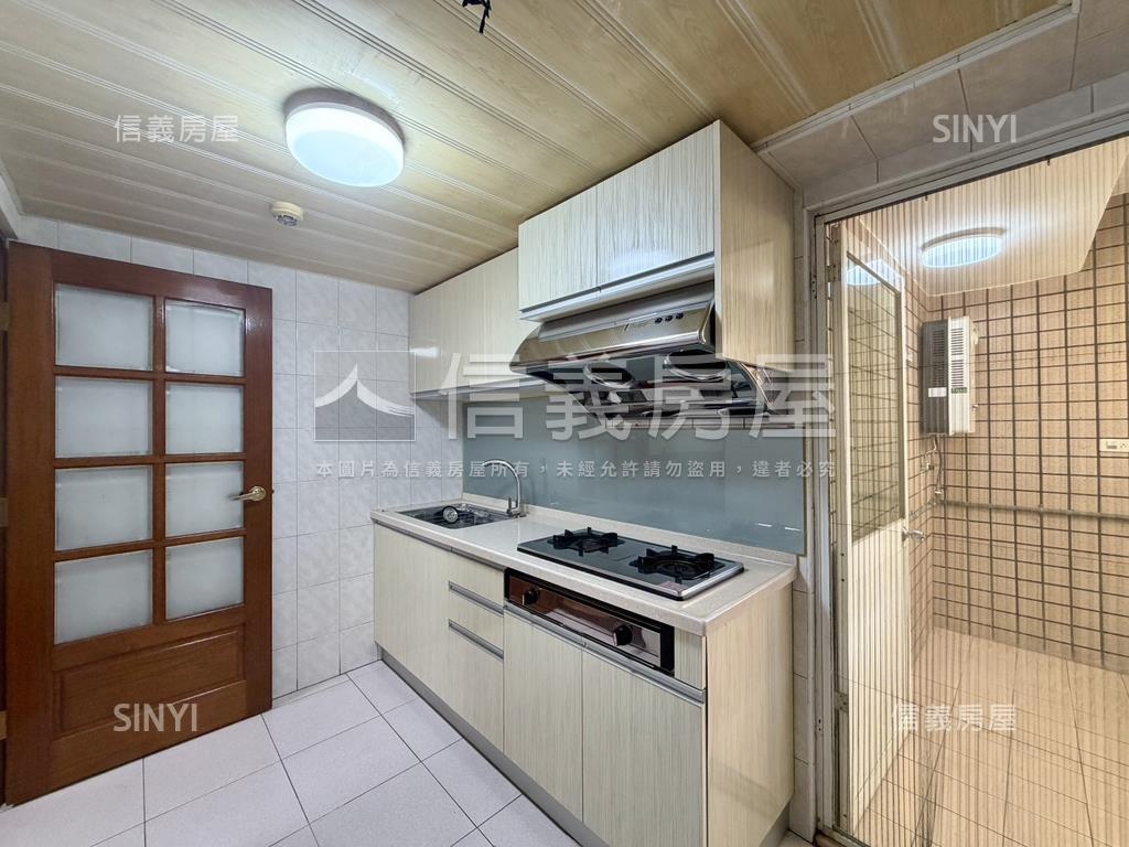 公園首排高樓採光美三房房屋室內格局與周邊環境